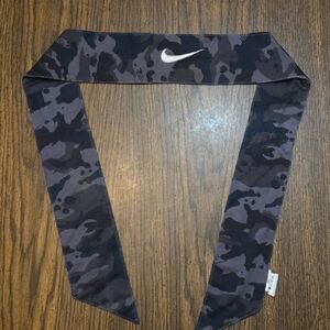 Nike Black and Gray Camo Headband